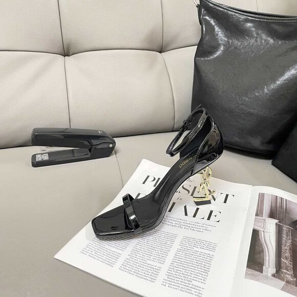 Saint Laurent black pointed high heels - Picture 7 of 8